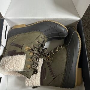 Tommy Hilfiger Boots-Sz 9 NWOT